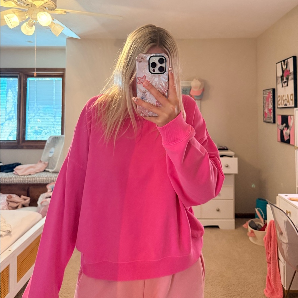 GAP Bright Pink Crewneck Sweatshirt - Picture 4 of 4